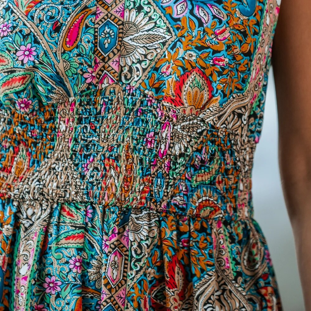 Vestido Largo con Estampado de Paisley y Cuello en V de Manga Casquillo