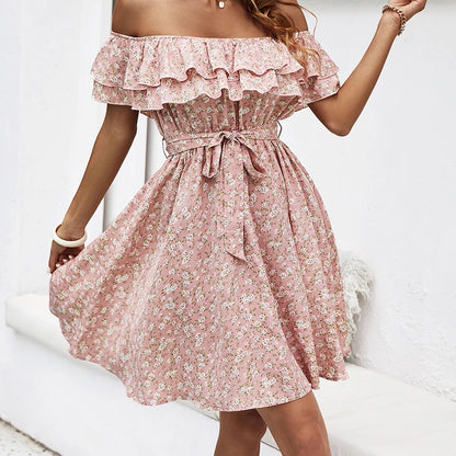 Vestido con Volantes y Hombros Descubiertos de Estampado Floral