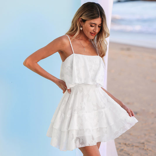 Vestido Corto Blanco Floral con Volantes de Jacquard