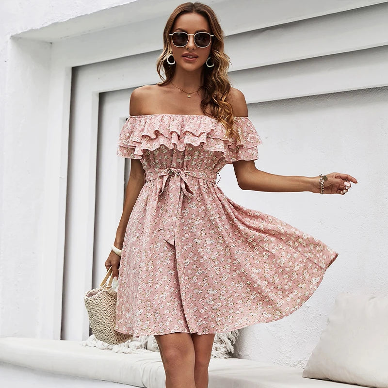 Vestido con Volantes y Hombros Descubiertos de Estampado Floral